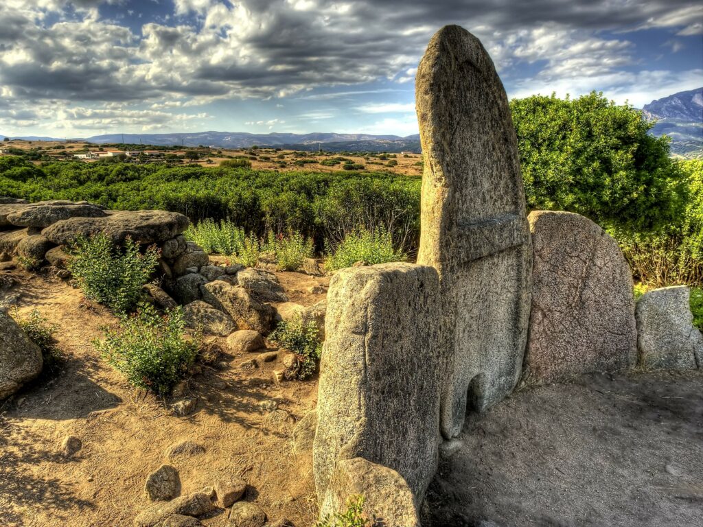 Sardinia ToursTomba_dei_giganti